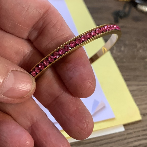 Fuschia bracelet - Picture 5 of 5